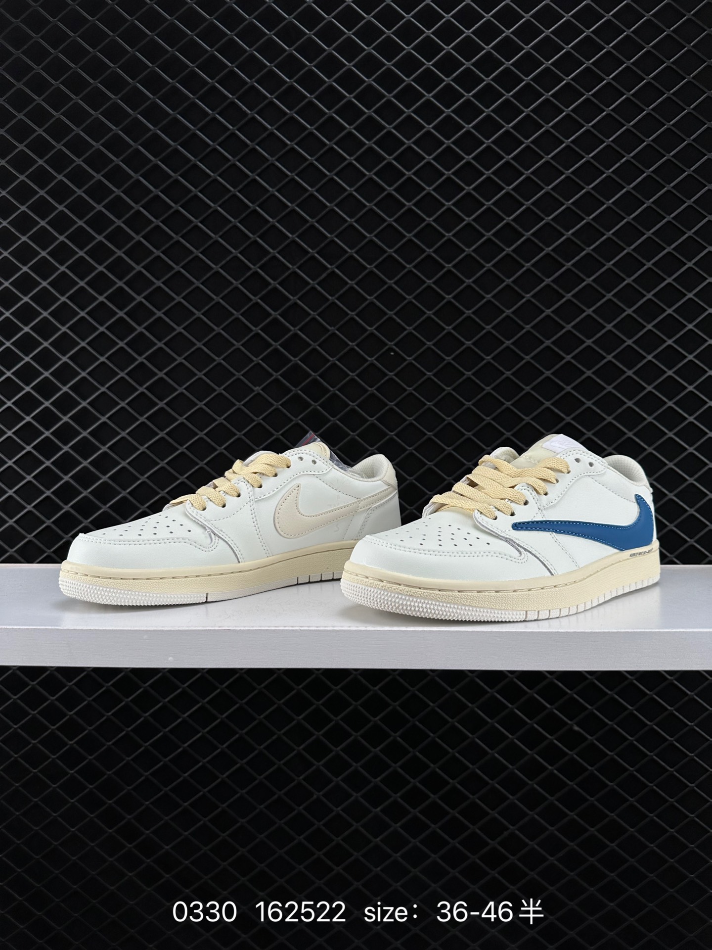 Travis Scott x Air Jordan 1 AJ1